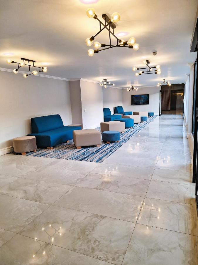 Zar Hotel Amanzimtoti Kültér fotó
